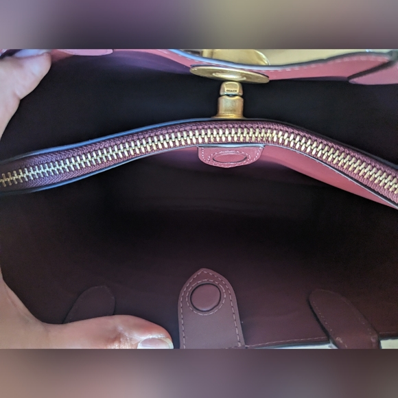 SOLD CGR- Coach Willow Tote - Croc Ginger - Picture 4 of 5